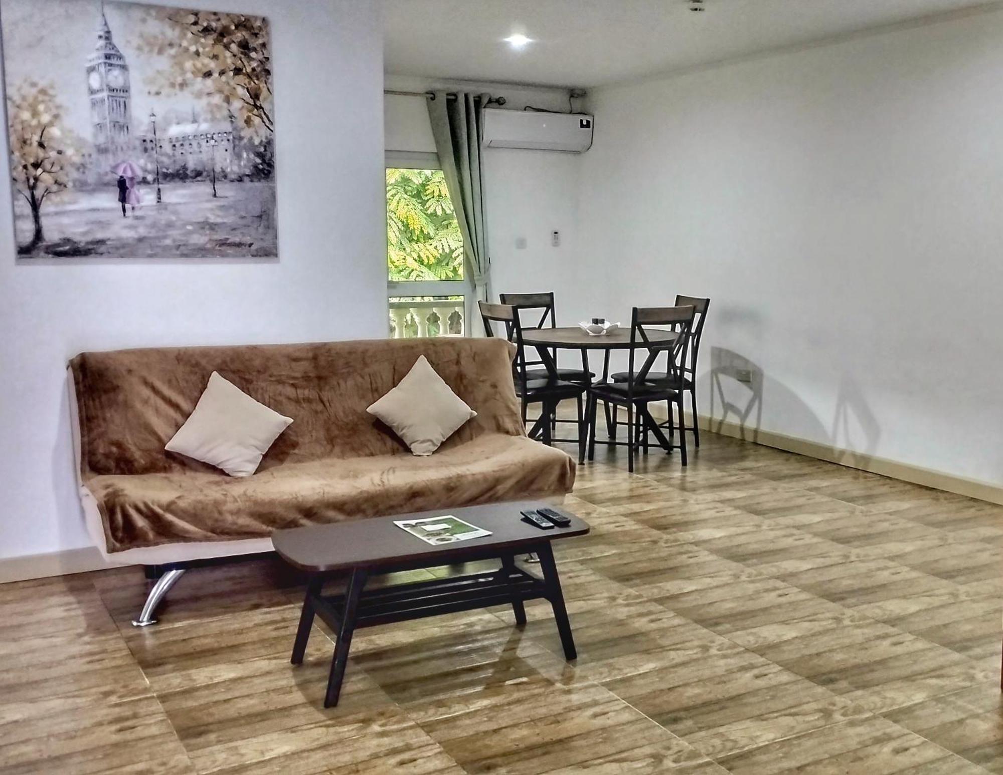 Dovass Self Catering Apartments Takamaka Exterior foto