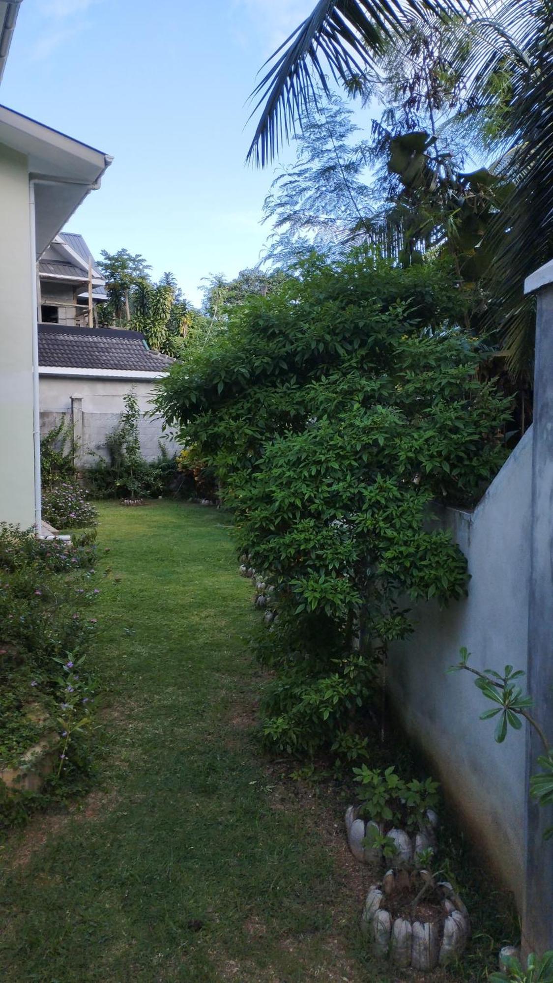 Dovass Self Catering Apartments Takamaka Exterior foto